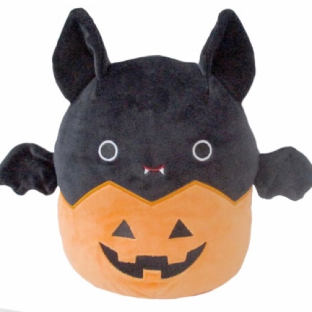 Emily the bat Halloween squishmallow
